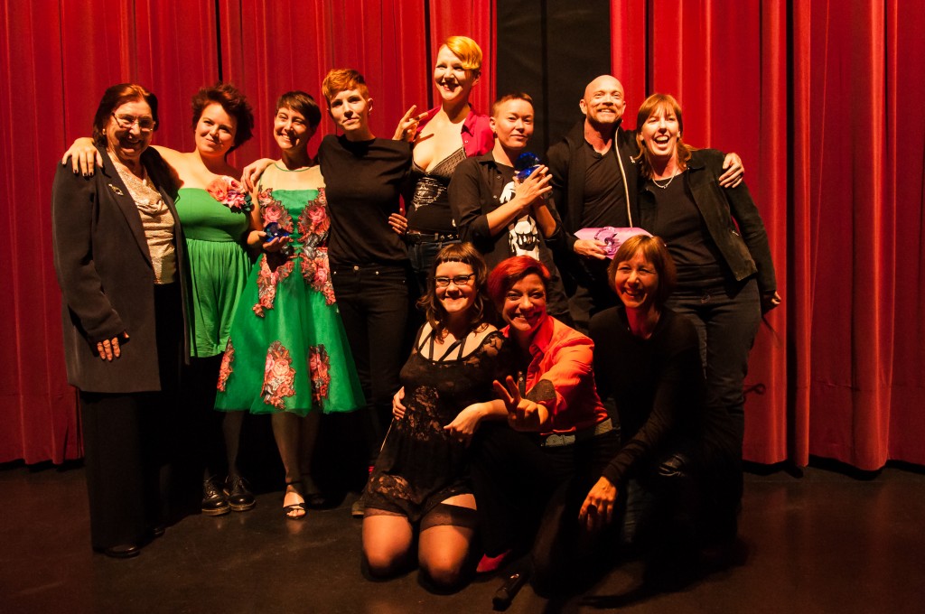 Premiados reunidos ao final da noite