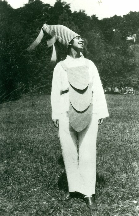 Sophie Taeuber-Arp em Ascona, 1925 Stiftung Arp e.V., Berlin/Rolandswerth