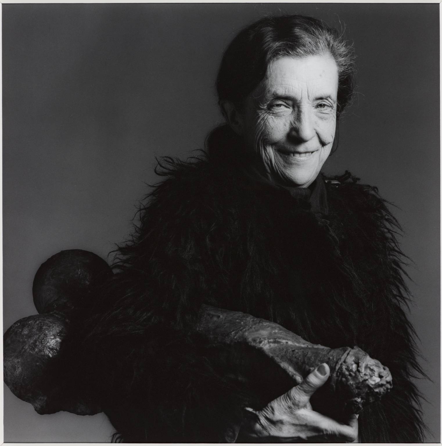 Louise Bourgeois, 1982. Foto de Robert Mapplethorpe.